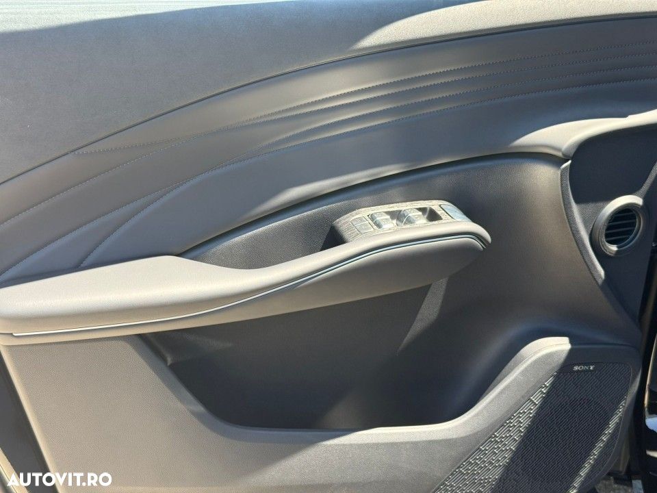 Omoda 7 1.5 TGDI 1DHT PHEV Exclusive - 16