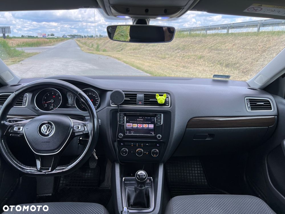 Volkswagen Jetta 1.4 TSI BMT Comfortline - 23