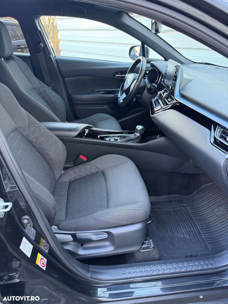 Toyota C-HR 1.8 HSD 122 CP 4x2 CVT C-ult Style - 11