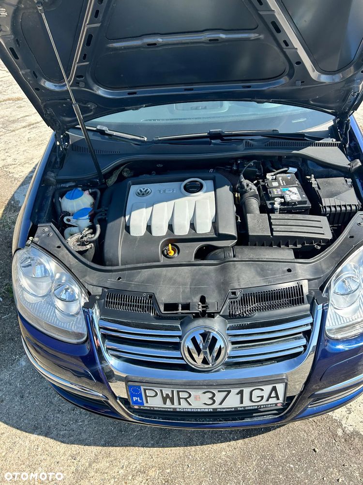 Volkswagen Golf 1.9 TDI Q-Line - 30