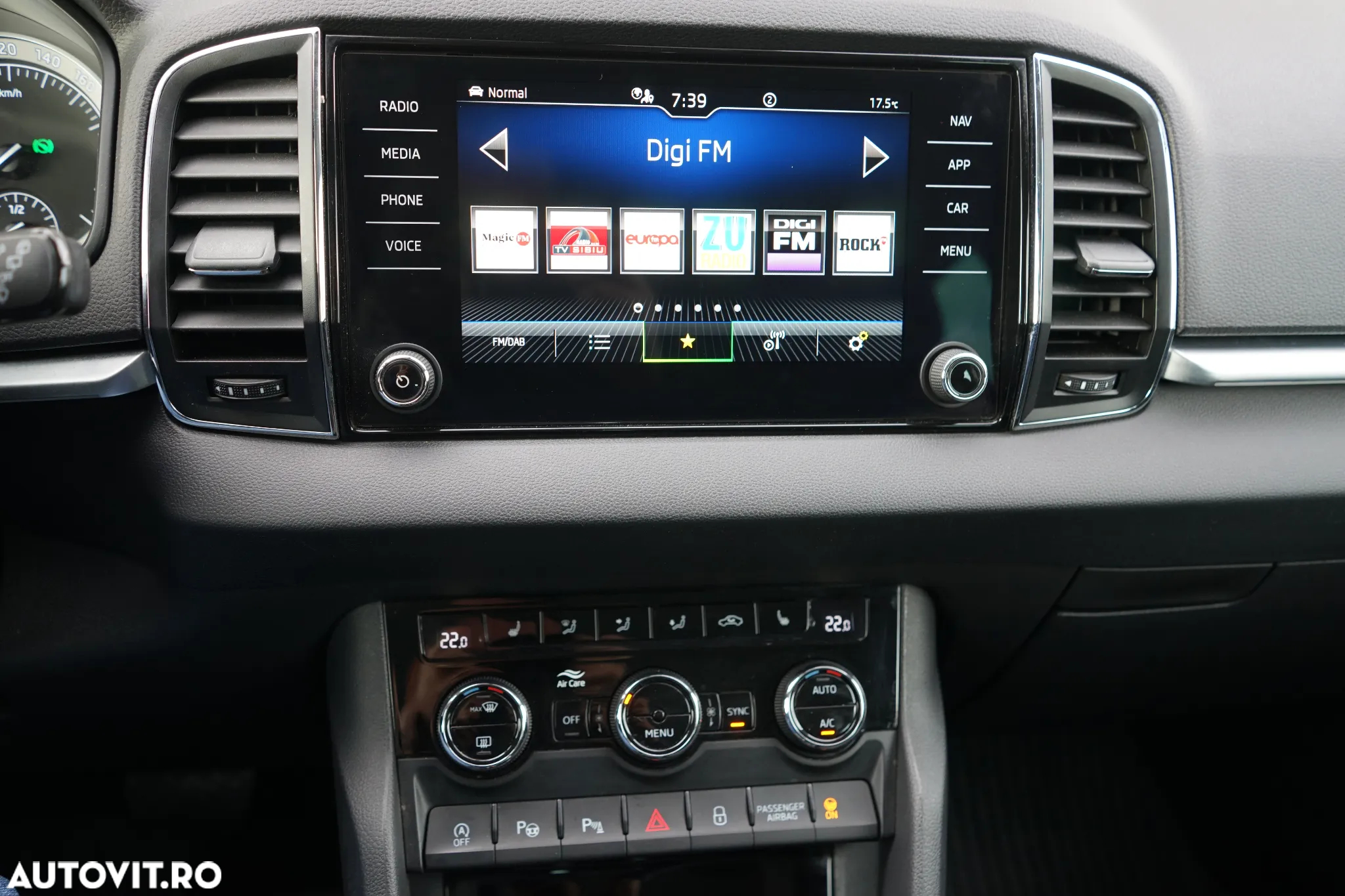 Skoda Karoq 1.5 TSI DSG Style - 10