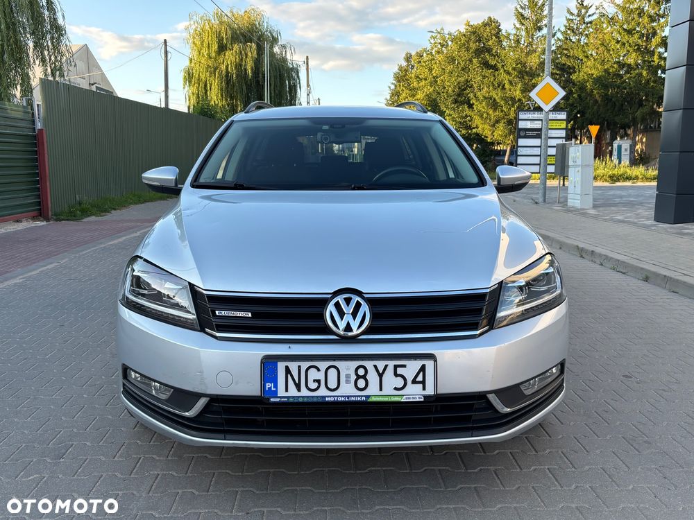 Volkswagen Passat - 20