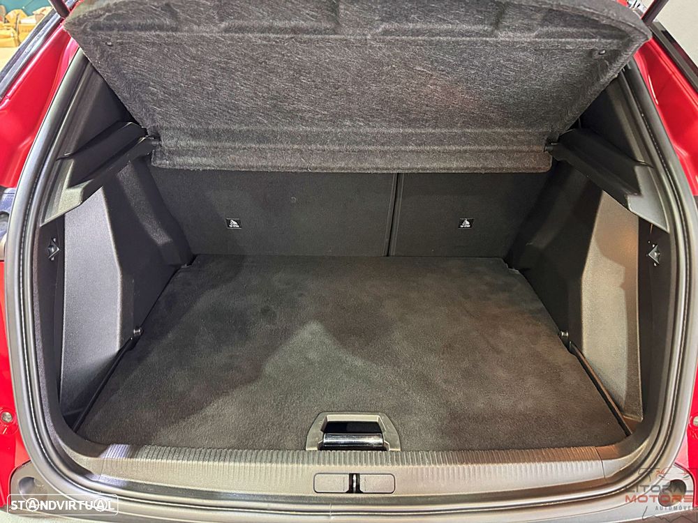 Peugeot 2008 1.2 PureTech Allure Pack EAT8 - 10