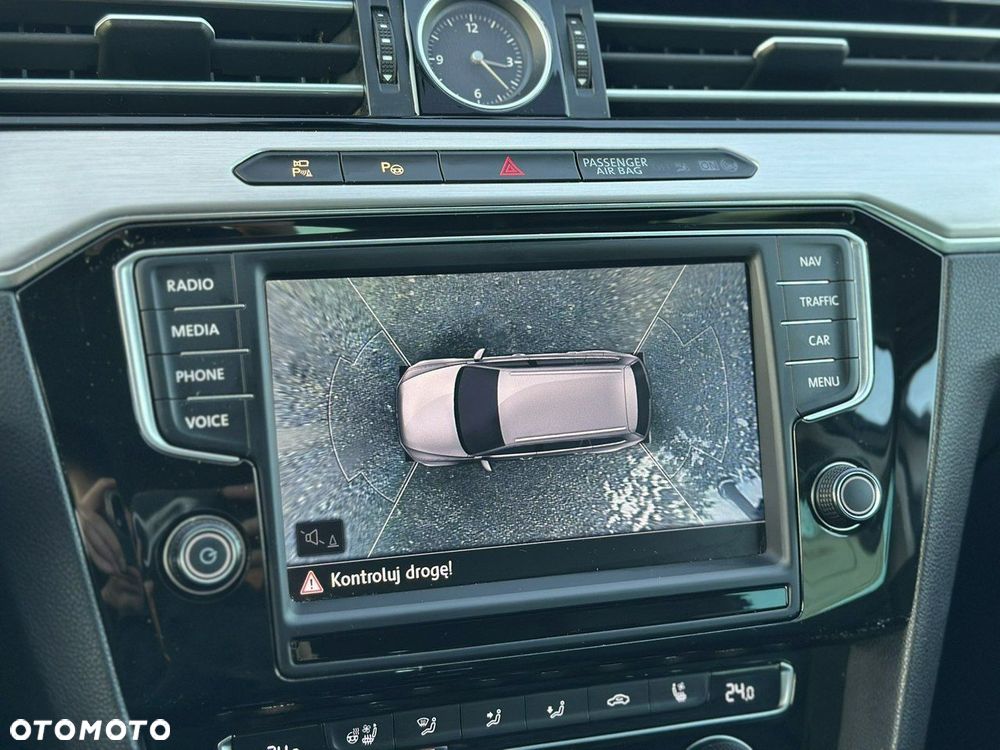 Volkswagen Passat 2.0 TDI Bi-Turbo BMT 4Mot Highline DSG - 35