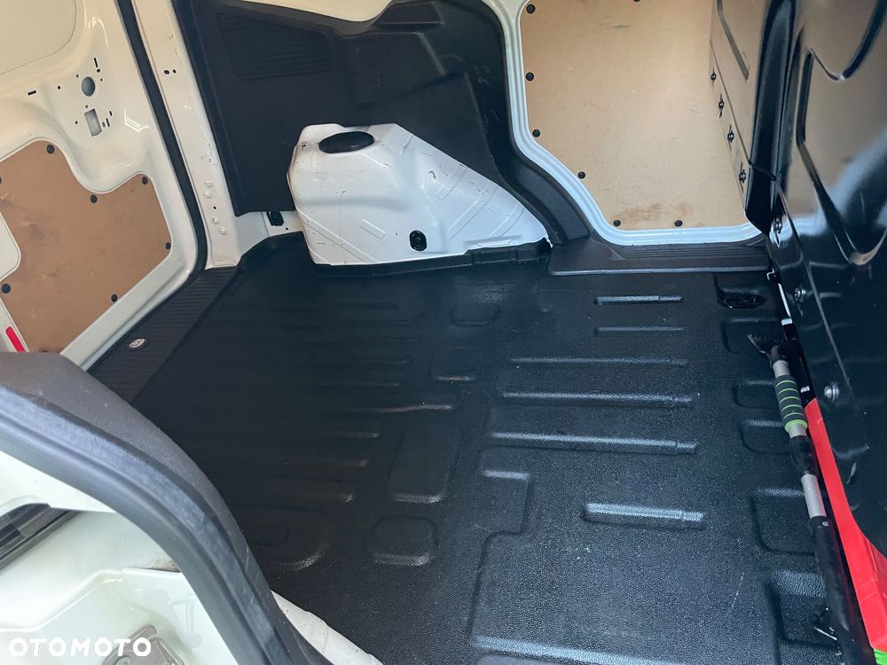 Ford Transit courier - 10