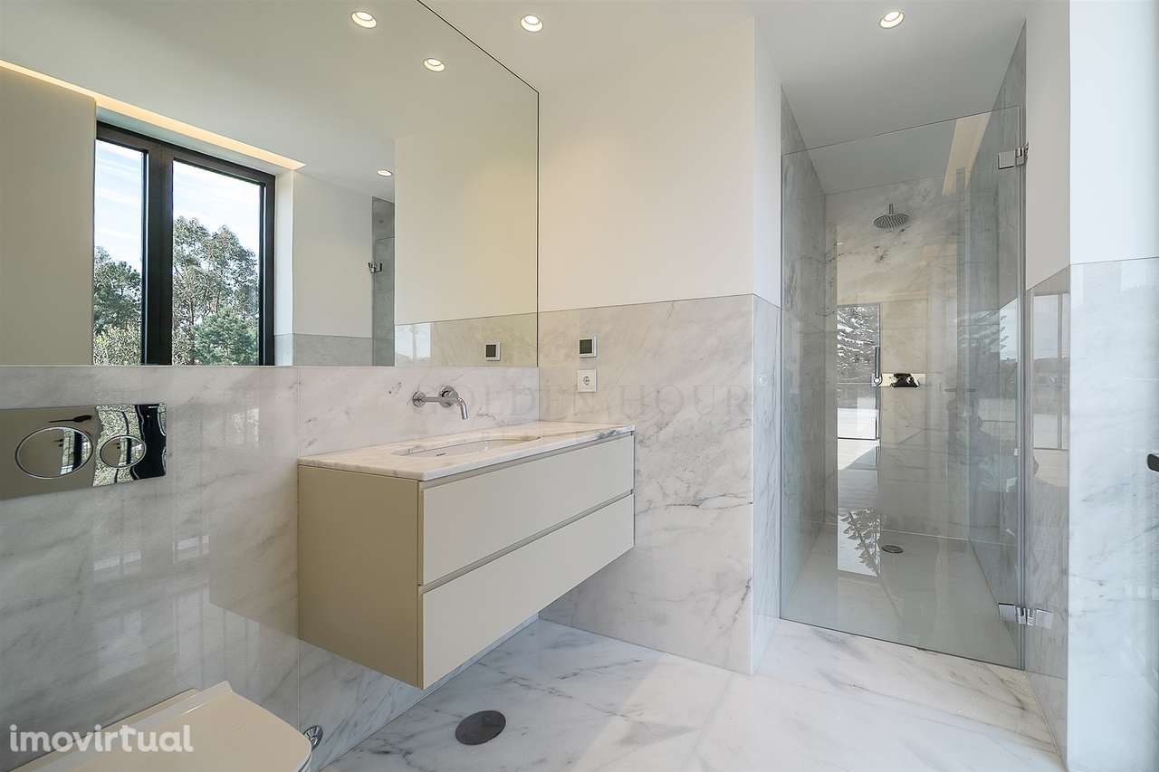 Moradia T4 de Luxo em Canidelo com Vista Mar | Golden Hour Real Estate - Grande imagem: 5/60
