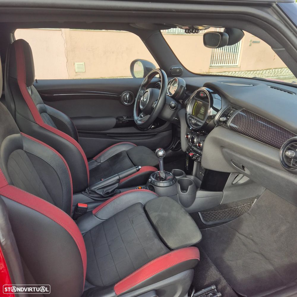 MINI 3 Portas John Cooper Works - 10
