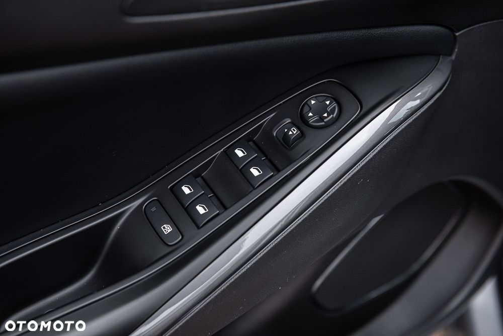 Opel Grandland X 1.2 Start/Stop INNOVATION - 17