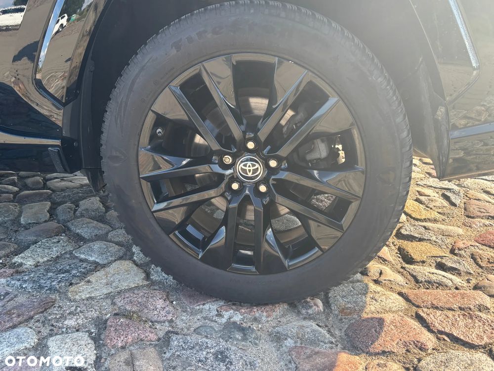 Toyota RAV4 2.5 Hybrid Black Edition by JBL 4x4 - 9