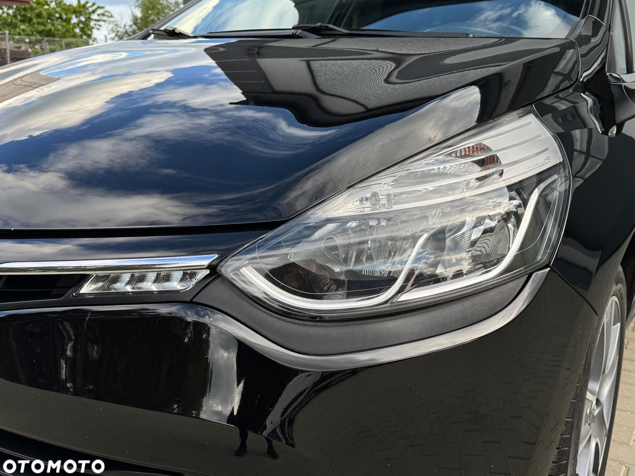 Renault Clio 1.2 16V 75 LIMITED - 11