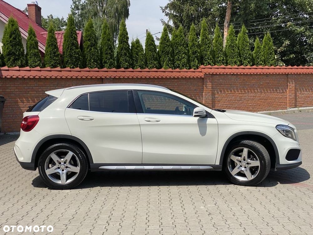 Mercedes-Benz GLA 250 4-Matic AMG Line - 4