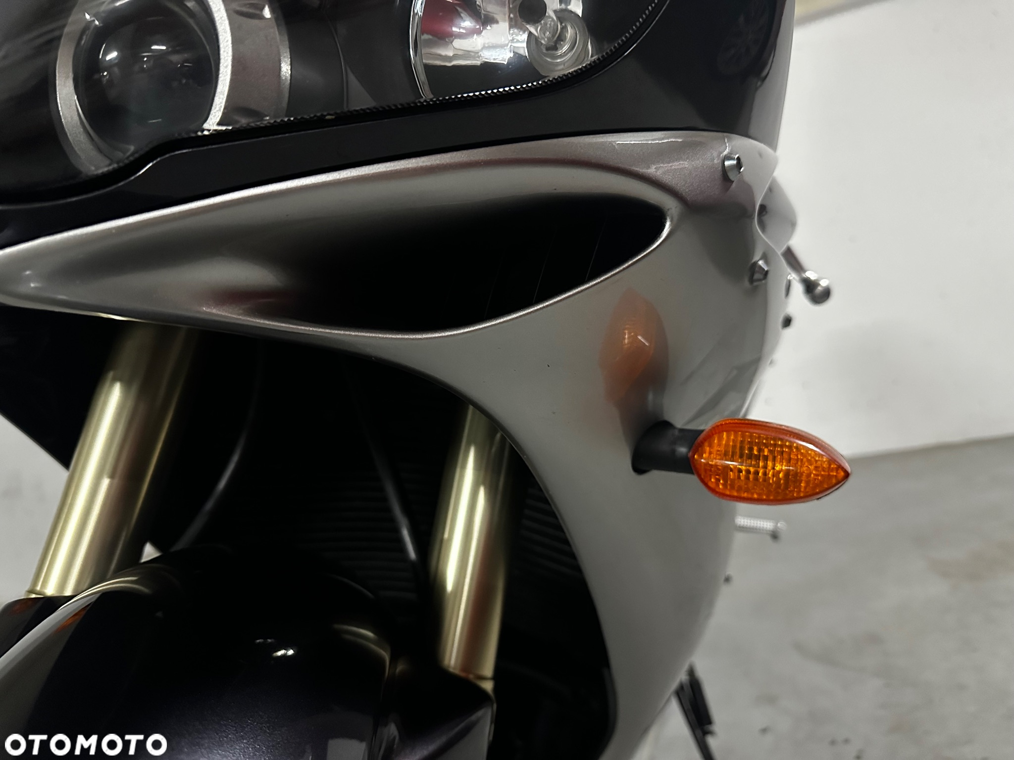 Yamaha YZF - 18