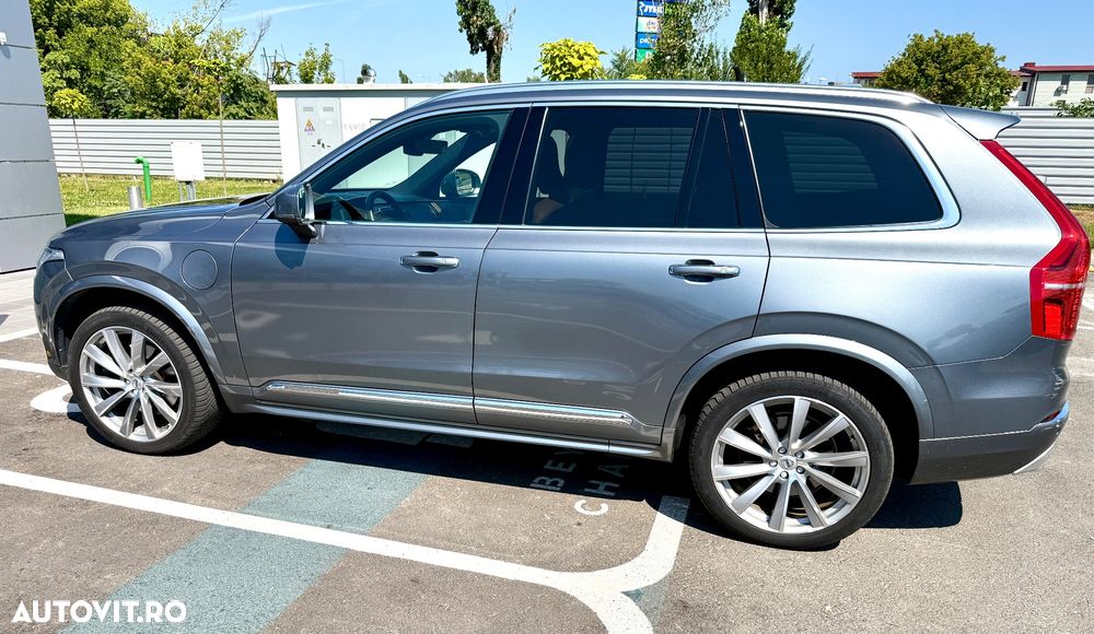 Volvo XC 90 - 1