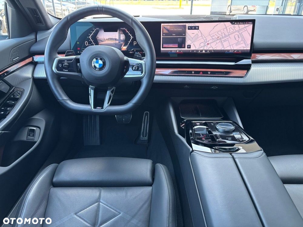 BMW Seria 5 520d xDrive mHEV M Sport - 40