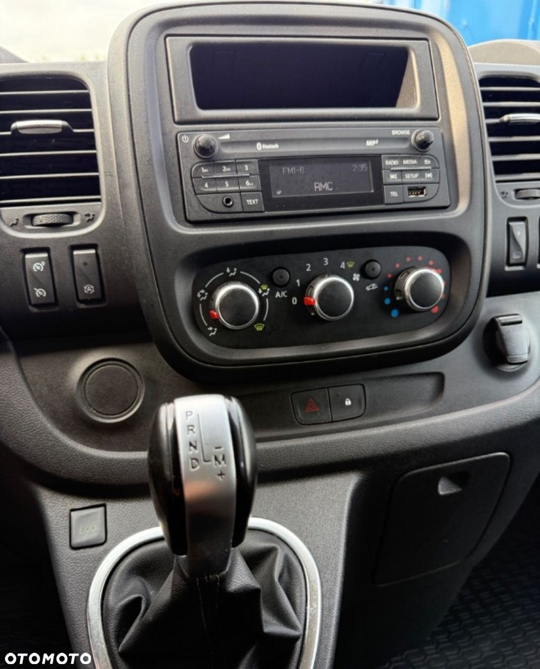 Renault Trafic - 19