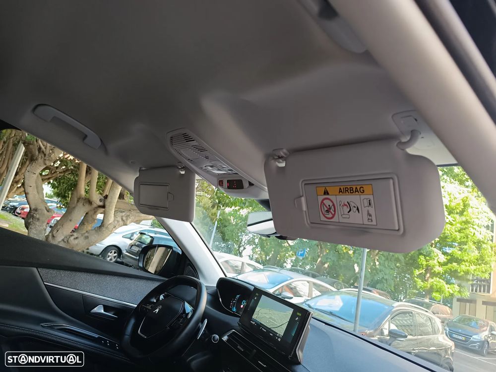 Peugeot 3008 1.6 Hybrid4 Allure Pack e-EAT8 - 25