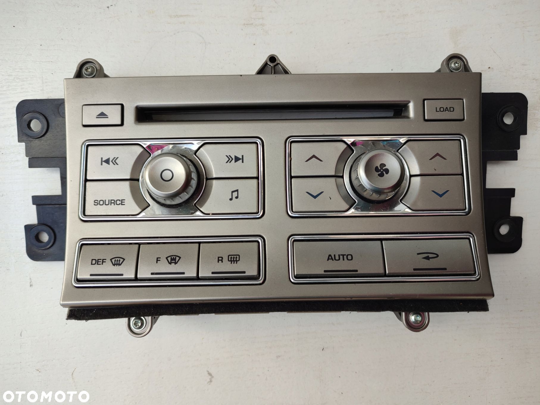 Panel radia nawiewu JAGUAR XF X250 EUROPA 8X23-18C858-AE - 1