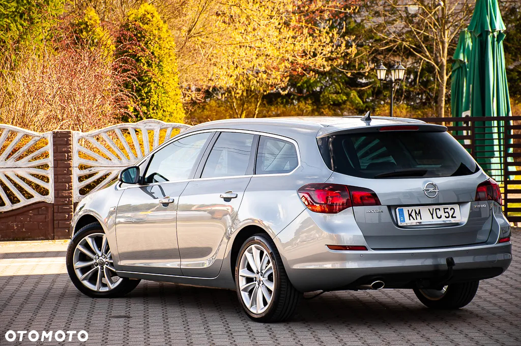 Opel Astra 1.4 Turbo Cosmo - 21