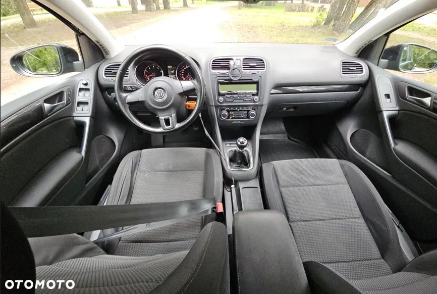 Volkswagen Golf 1.6 Comfortline - 14
