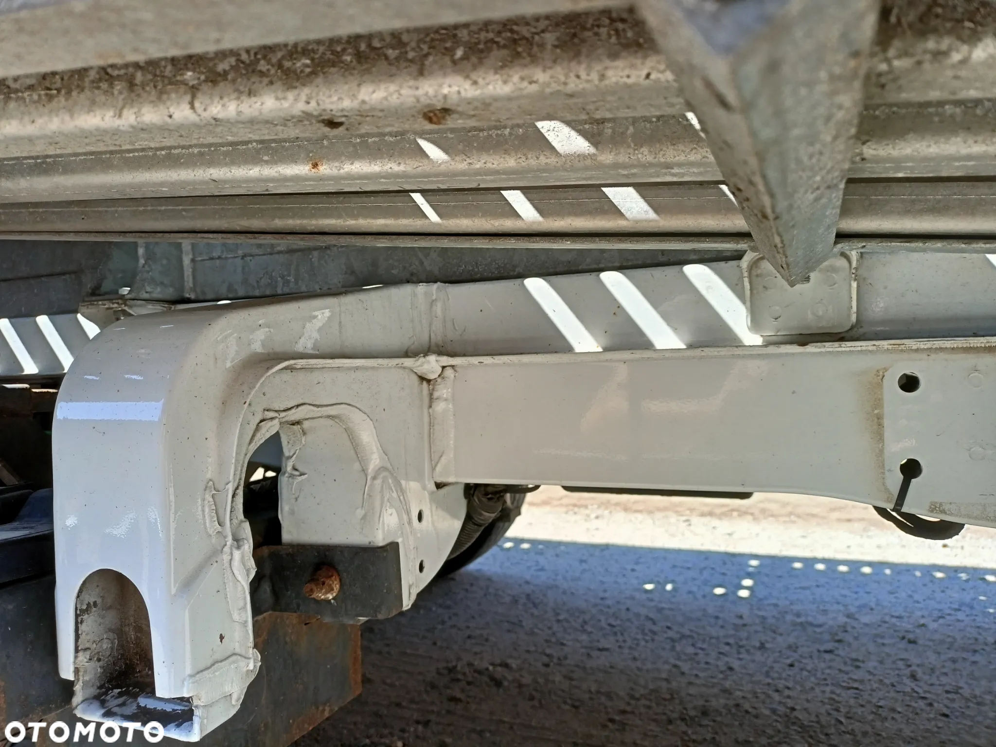 Mercedes-Benz Sprinter - 13