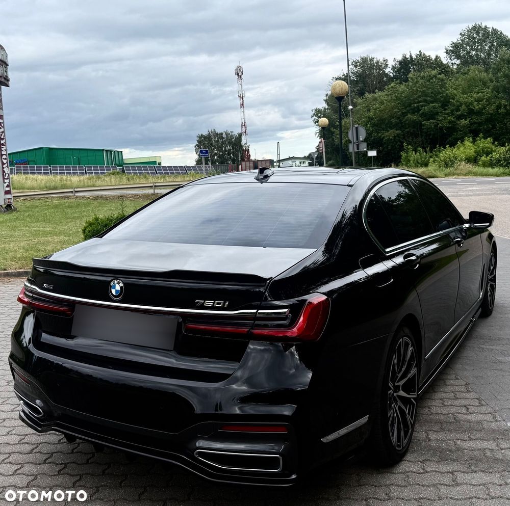 BMW Seria 7 750i xDrive sport - 5