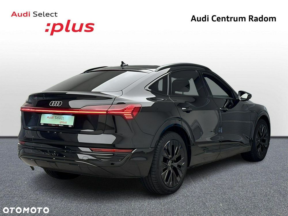 Audi Q8 Sportback e-tron - 6