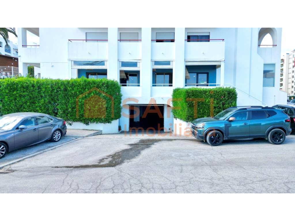 Garagem fechada com 20 m² em Nossa Senhora da Rocha - Porches - Arm... - Grande imagem: 3/18