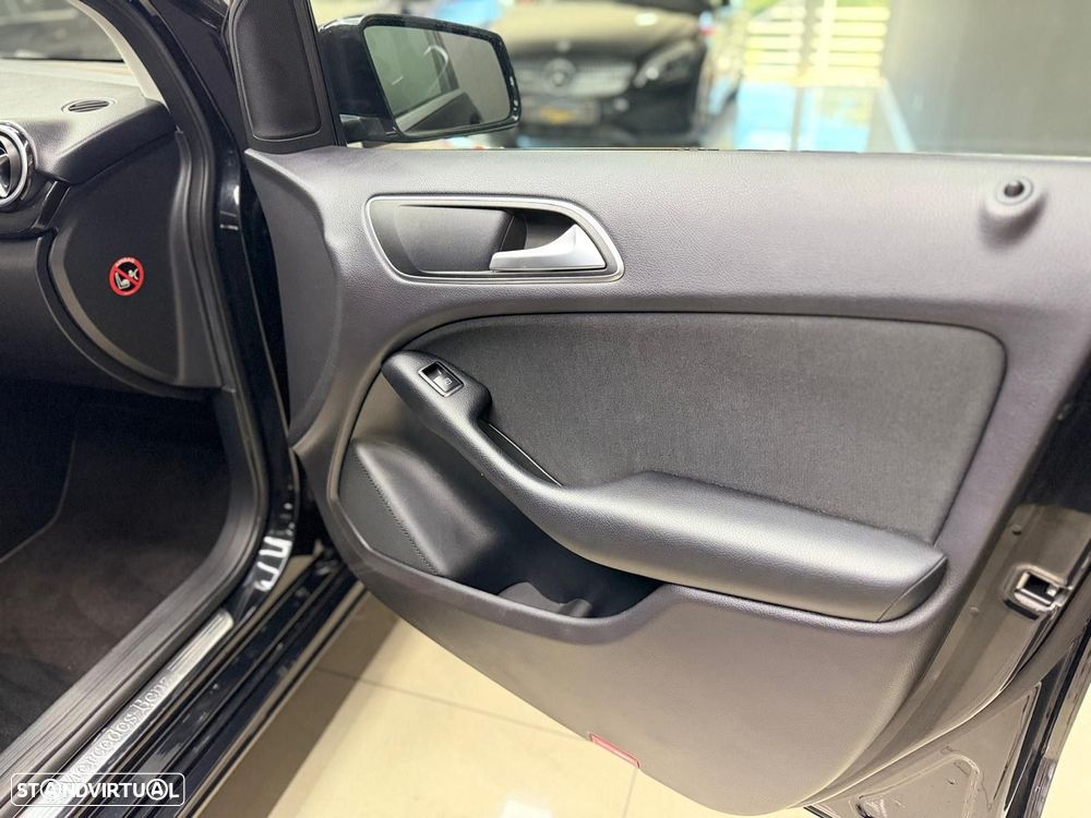 Mercedes-Benz B 180 d Progressive - 19