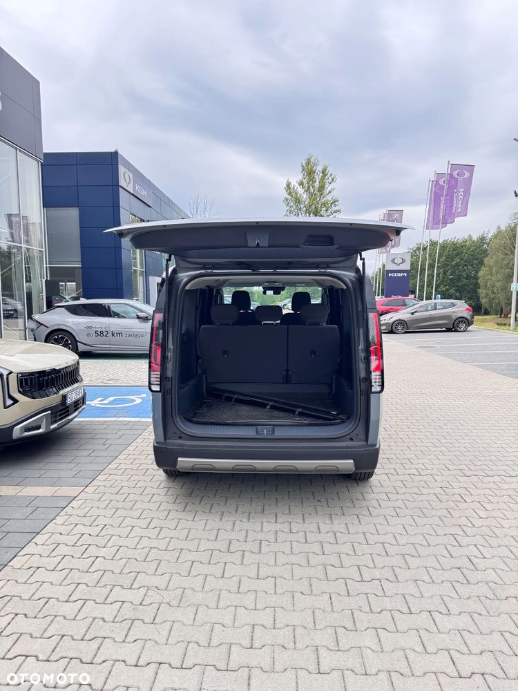 Kia PV5 - 18