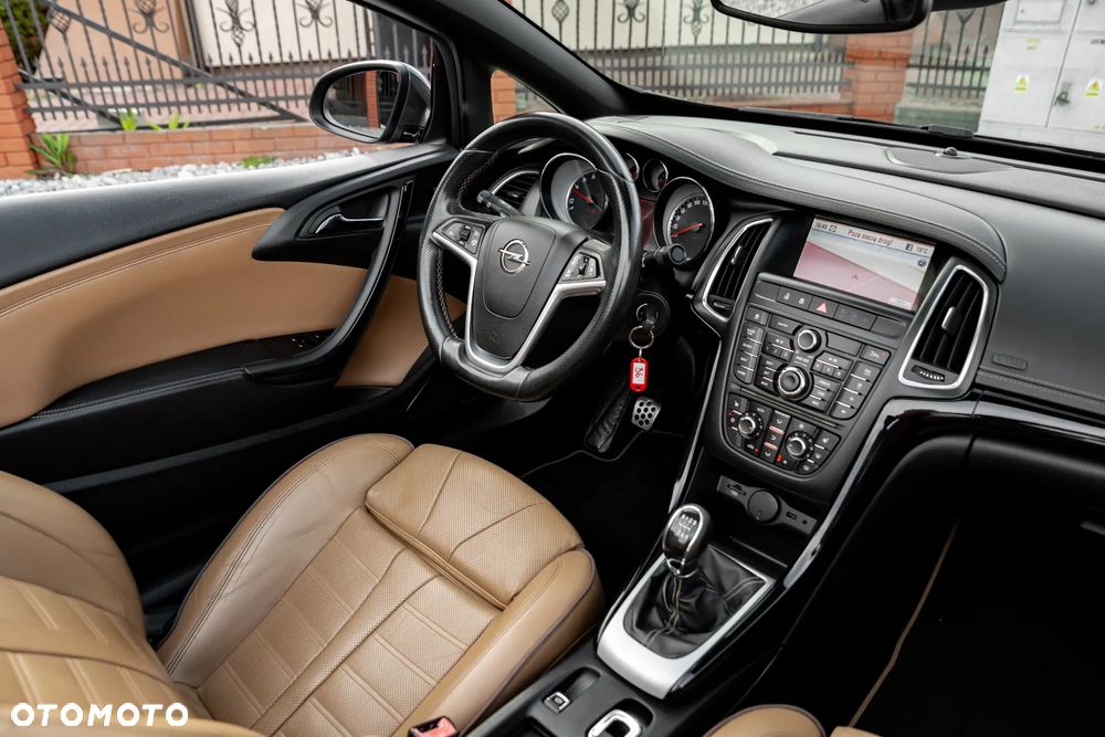 Opel Cascada 1.4 T Cosmo S&S - 30