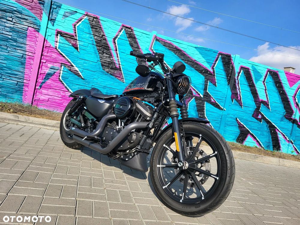 Harley-Davidson Sportster Iron 883 - 4