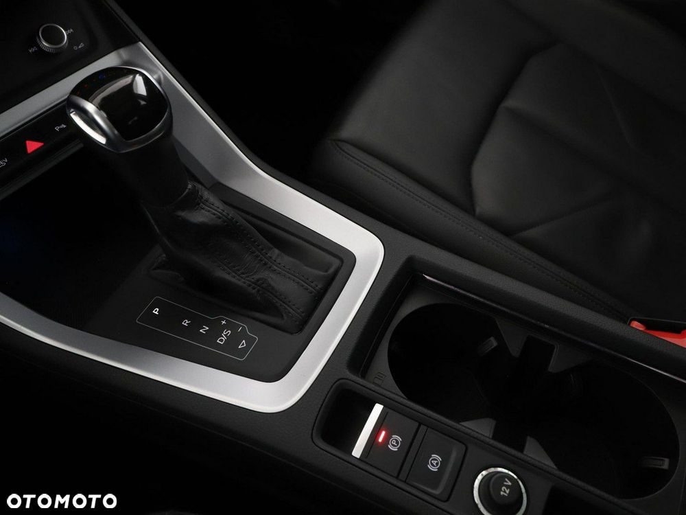 Audi Q3 45 TFSIe S tronic S line - 33
