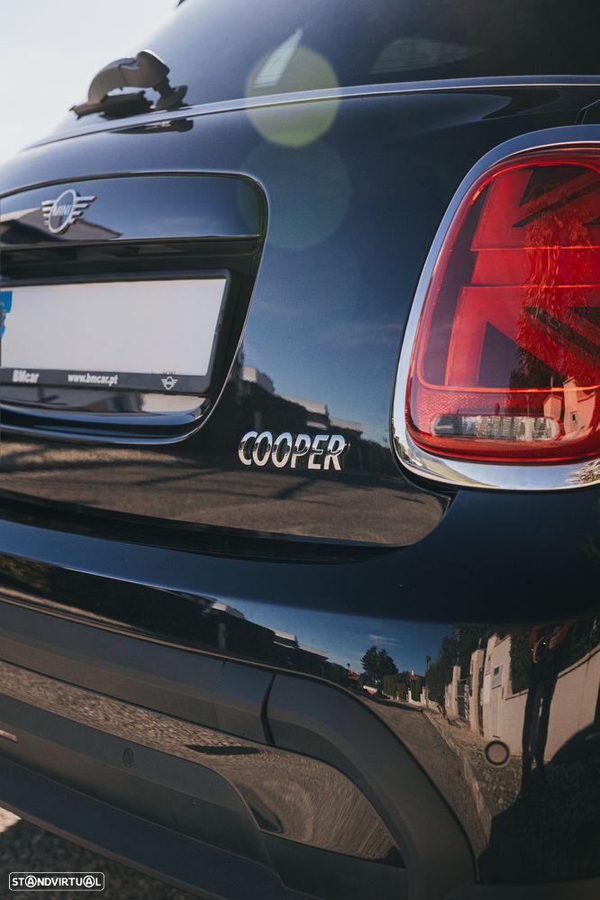 MINI 5 Portas Cooper Auto - 18