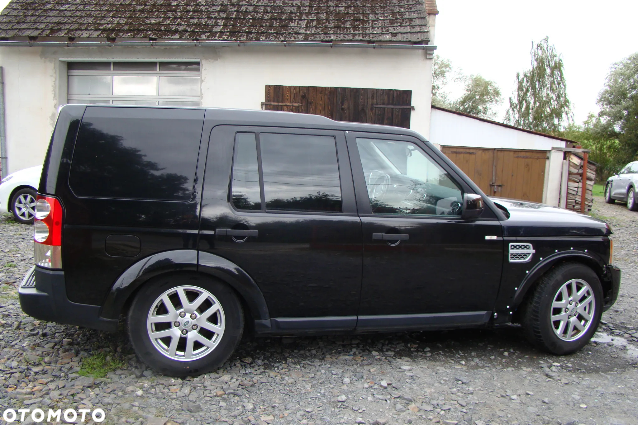 Land Rover Discovery IV 2.7D V6 S - 8