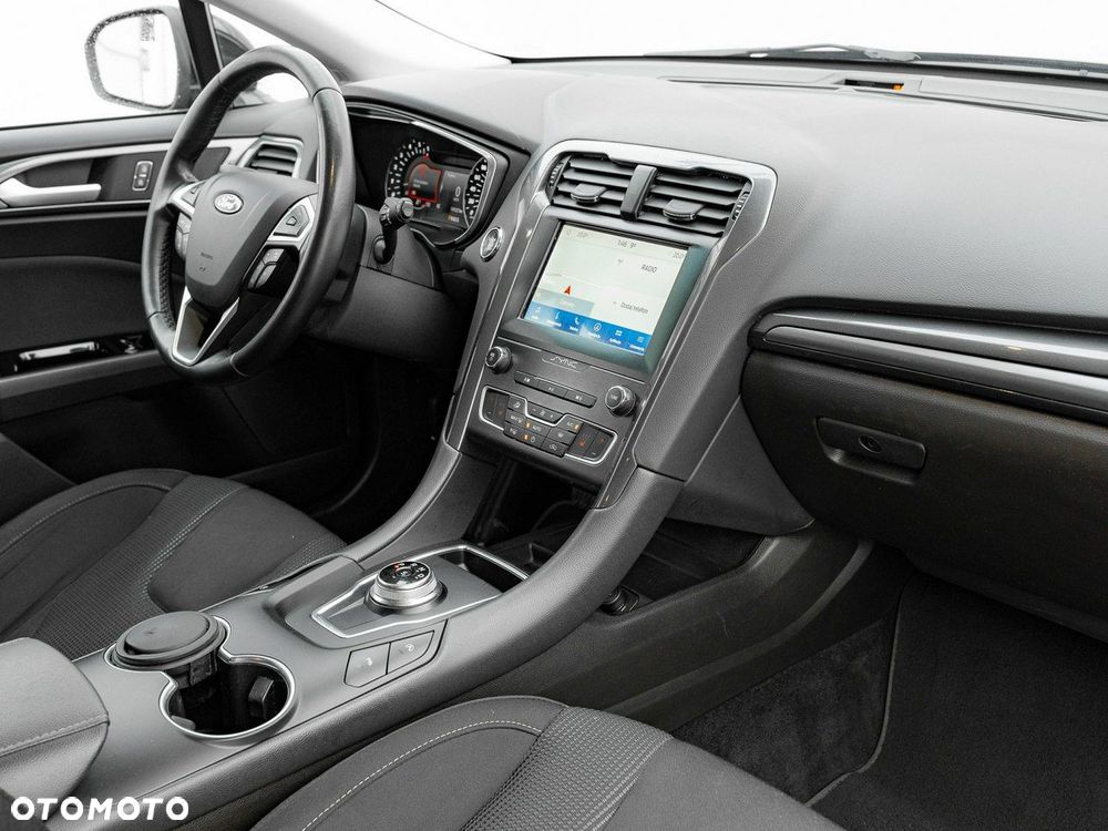 Ford Mondeo 2.0 EcoBlue Titanium - 31