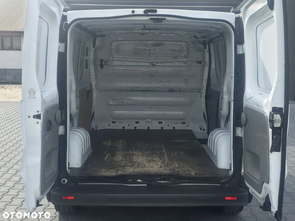 Opel Vivaro - 5
