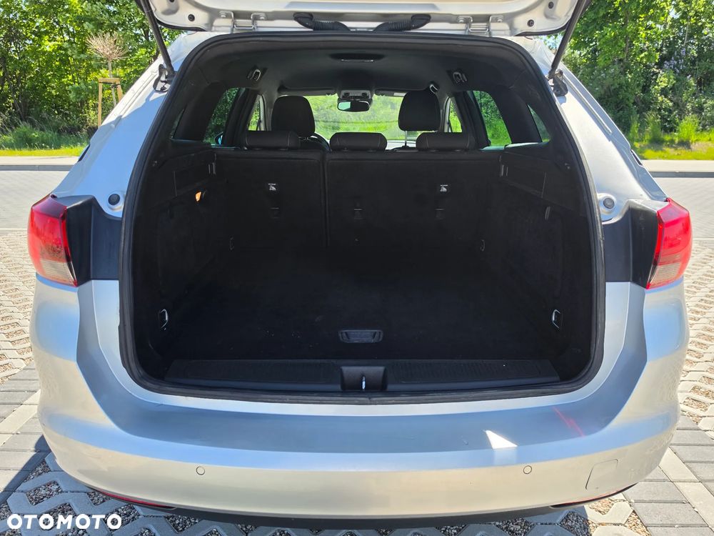 Opel Astra 1.4 T Dynamic - 18