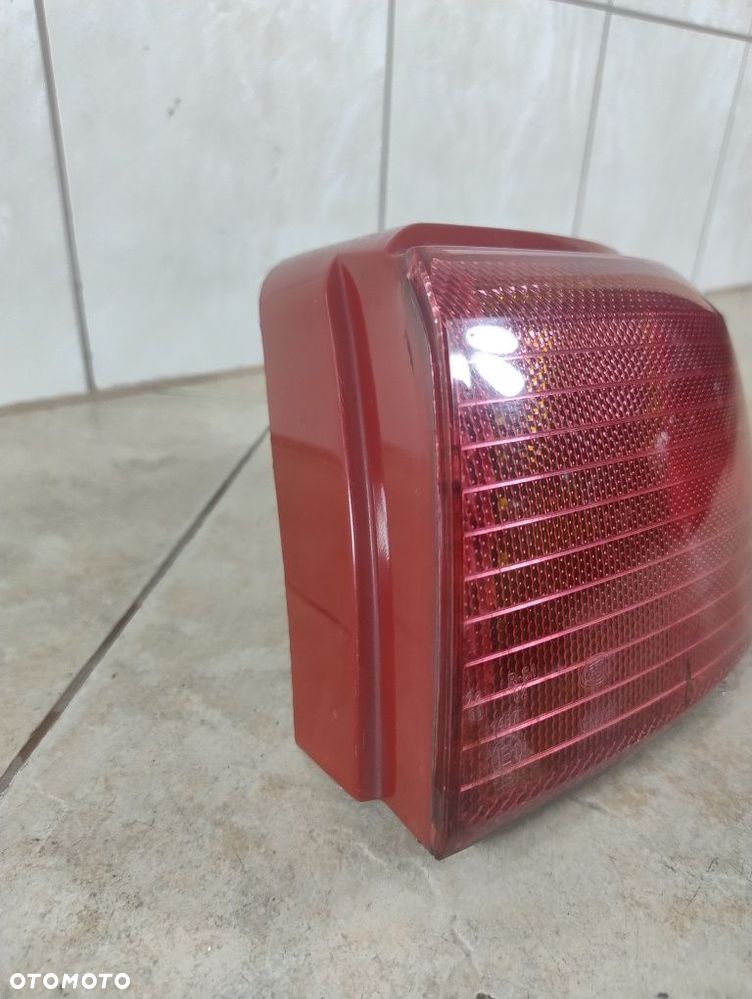 Mazda 2 DY 03-05r lampa tył prawa Europa wysyłka OLX oryginał - 2