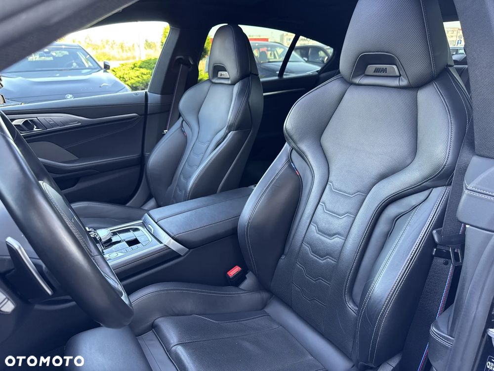 BMW Seria 8 - 12