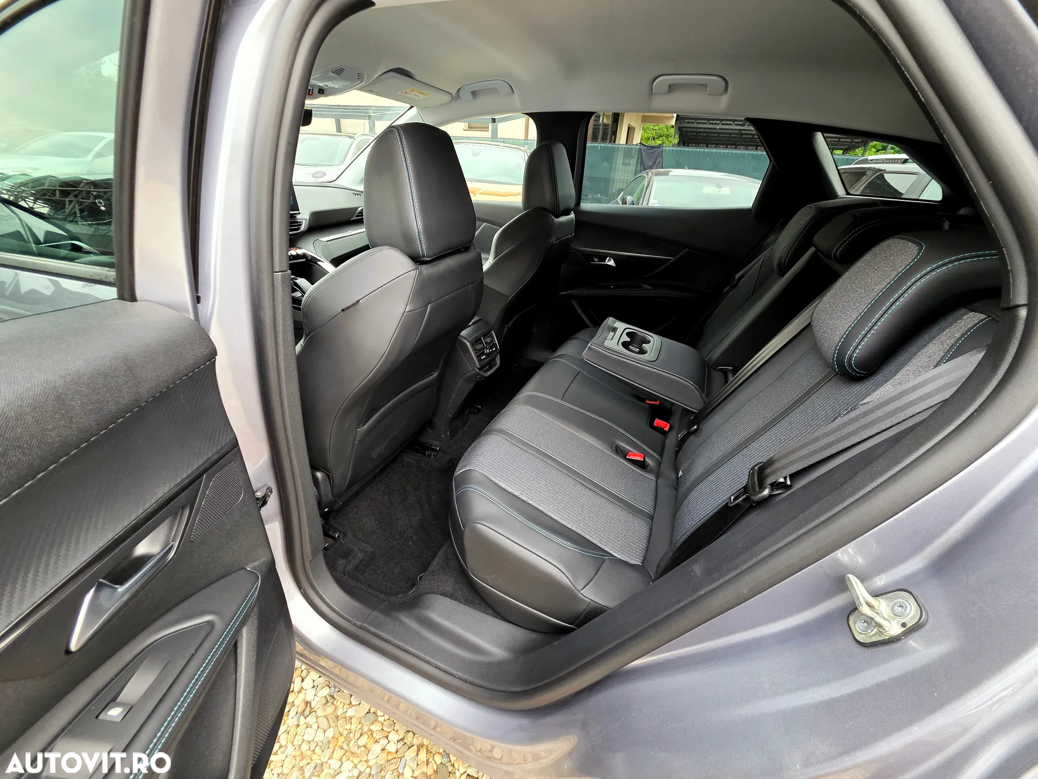 Peugeot 3008 PHEV EAT8 Allure - 19