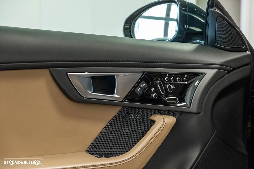 Jaguar F-Type 3.0 V6 S/C S Auto - 26