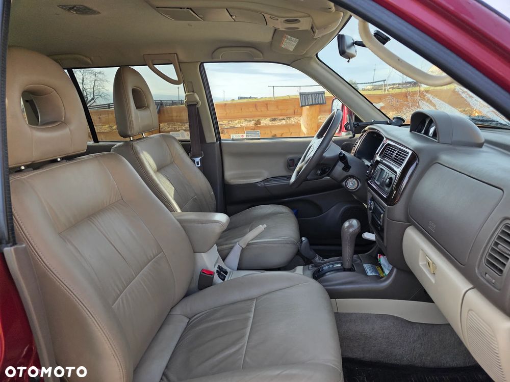 Mitsubishi Pajero - 10