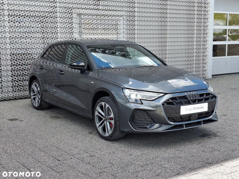 Audi A3 Sportback - 4