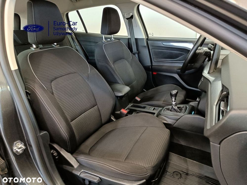 Ford Focus 1.0 EcoBoost mHEV Titanium - 12