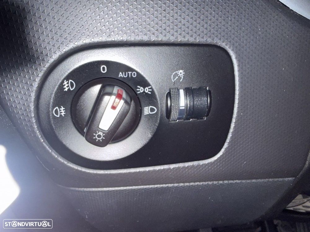 SEAT Leon 1.6 TDI ECOMOTIVE Copa Plus - 13