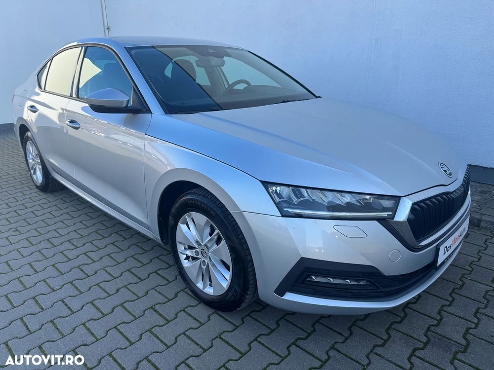 Skoda Octavia 2.0 TDI DSG Ambition - 2