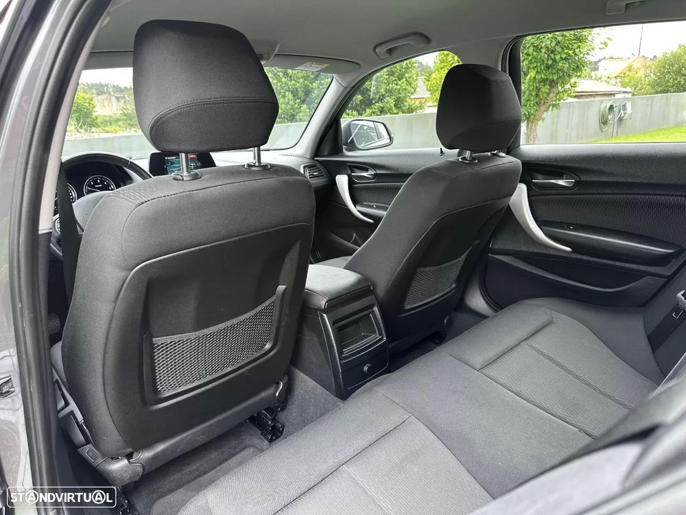 BMW 116 d Sport Line - 31