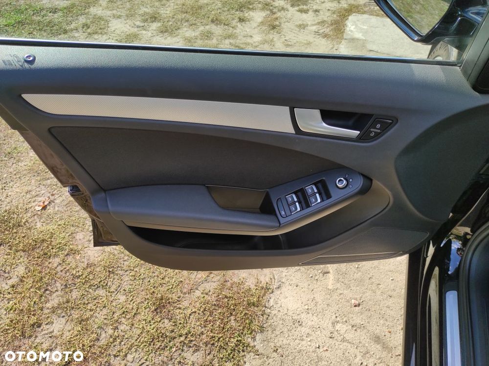 Audi A4 Avant 2.0 TDI DPF multitronic Ambiente - 13