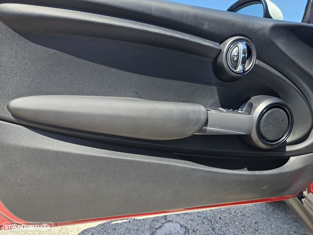 MINI 3 Portas One D - 37