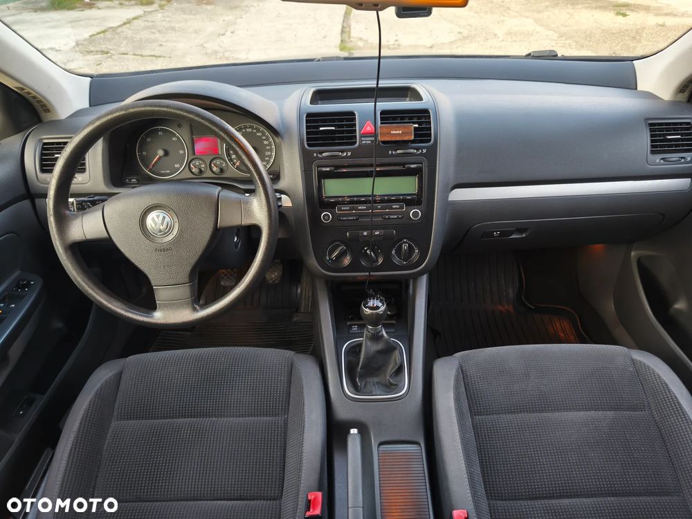Volkswagen Jetta 1.9 TDI Comfortline - 19